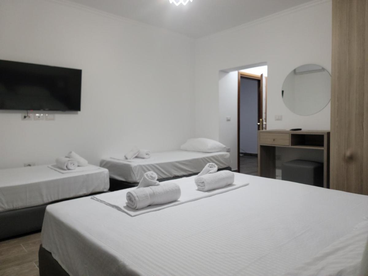 G&K Garden Hotel Berat Exterior photo